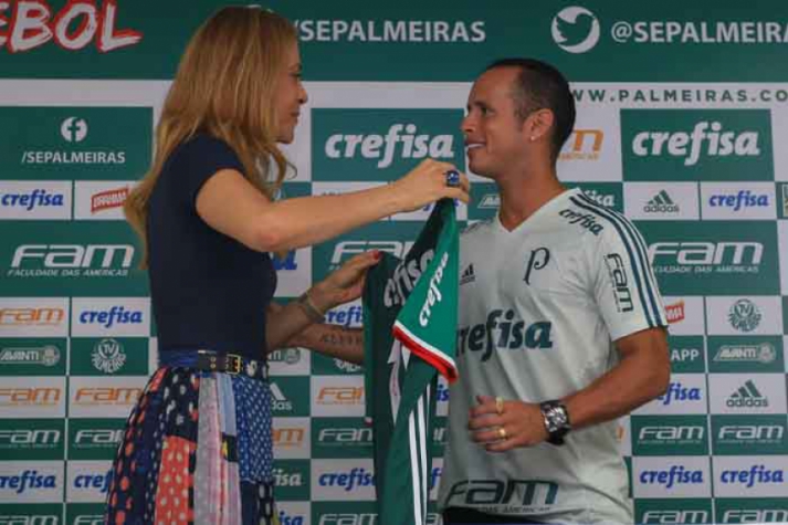 Maurício Galiotte e donos da Crefisa se reúnem para selar renovação