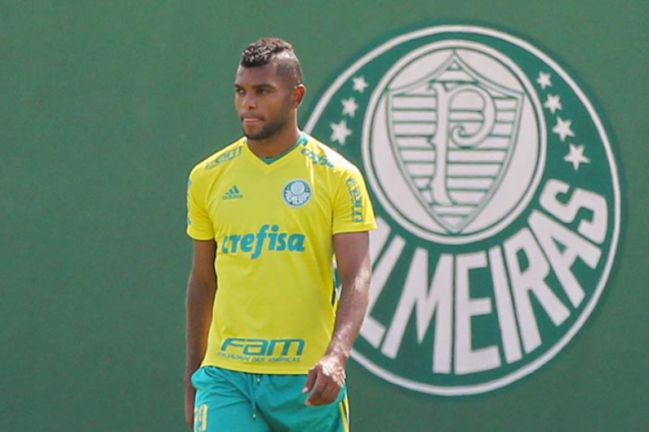 Fora do Dérbi, Borja é liberado para viajar ao Uruguai e receber prêmio