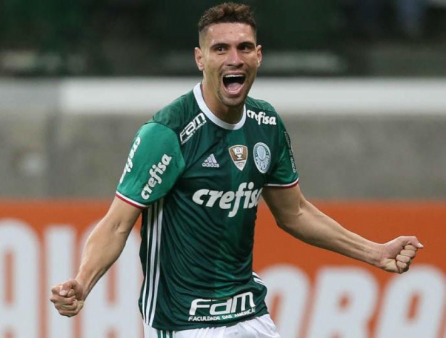 Moisés diz que europeus foram vê-lo, mas quer ficar 'bom tempo' no Verdão