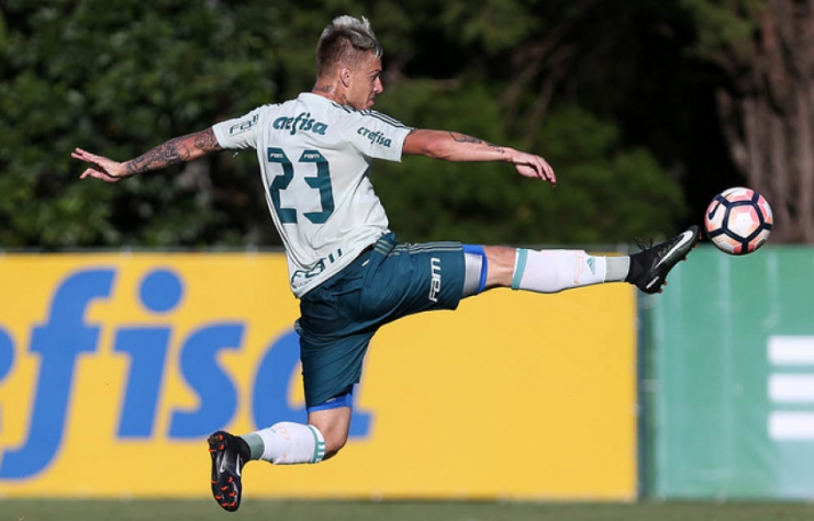 Róger Guedes e Jean atuam em jogo-treino do Palmeiras na Academia