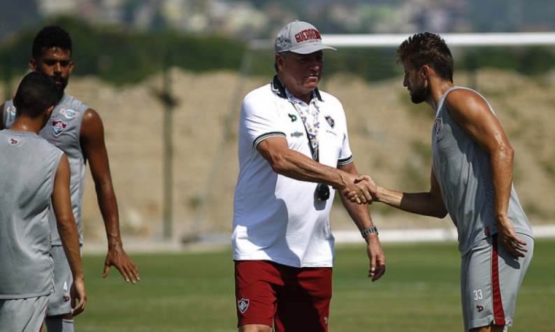 Henrique e Abel Braga (Foto: Nelson Perez/Fluminense F.C.)