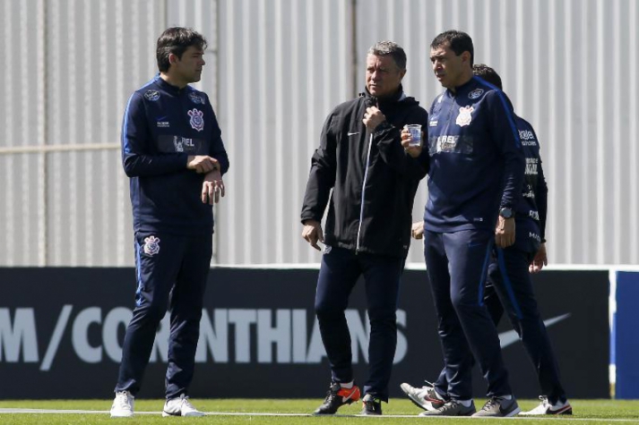 Desfalques, reservas e intensidade: Timão inicia 12 dias de preparação