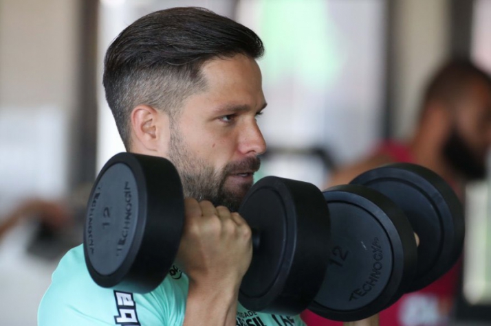 Diego será poupado contra o Palestino
