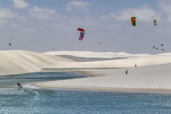 'Médico e atleta radical' paulista encara maior rally de kitesurf do mundo