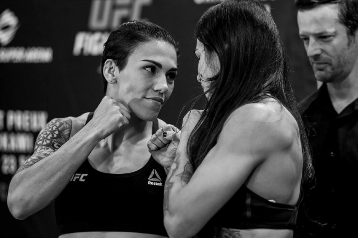 Jéssica Andrade e Cláudia Gadelha se encaram
