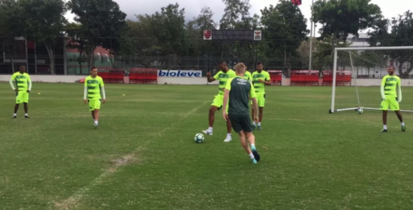 Chapecoense encerra preparação para enfrentar o Vasco, no Rio de Janeiro