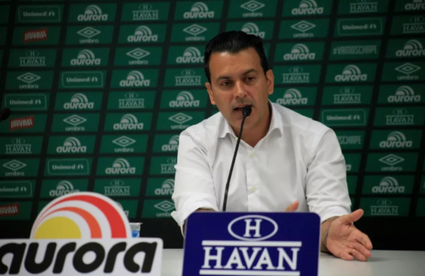 Diretor da Chape elogiou atuação da equipe em São Januário