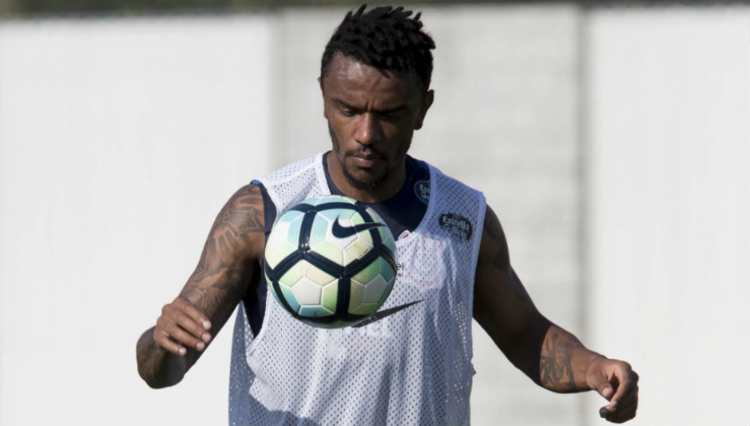 Paulo Roberto volta a ser relacionado no Timão; veja a lista para o Dérbi