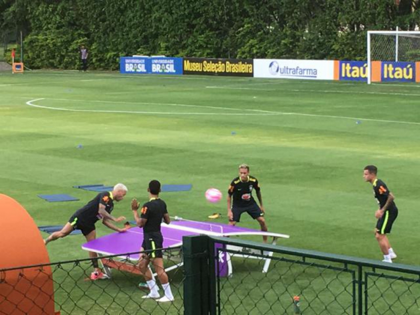 Treino da Seleção Brasileira: futmesa