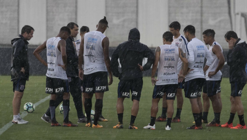 Corinthians pode ter zaga titular na Arena. Ou nenhum deles... Entenda