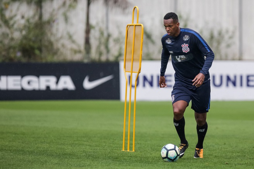 Jô desfalcou Corinthians em um jogo após sequestro da irmã; veja história