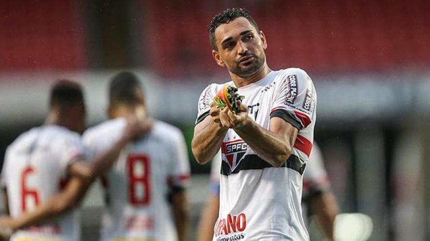 Insatisfeito com a reserva, Gilberto não renovará seu contrato