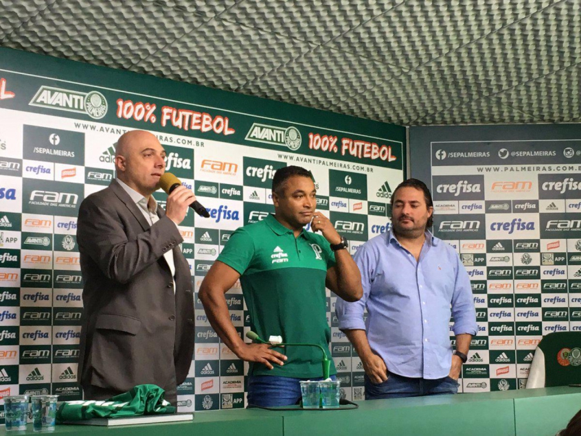 Roger exalta Diogo Barbosa, Lucas Lima e diz ter 90% do elenco pronto