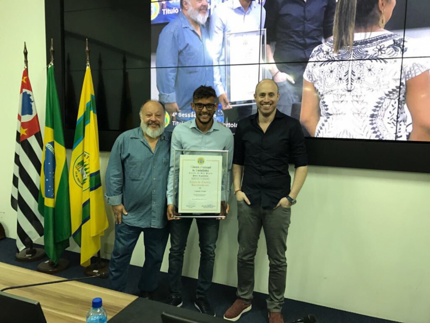 Após reunião, Scarpa se divide entre ir para a Europa e jogar no Palmeiras