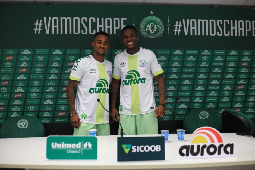 Moisés e Eduardo Chape
