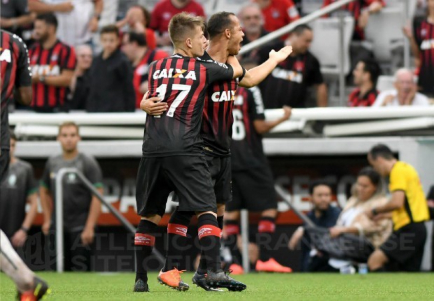 O atacante Felipe Dorta, brasileiro naturalizado austríaco, marcou o gol da vitória logo na estreia pelo Atlético-PR
