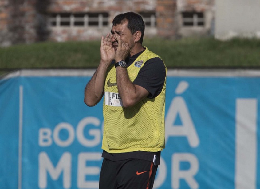 Carille comenta fracasso com Alex Teixeira e explica ausência de Kazim