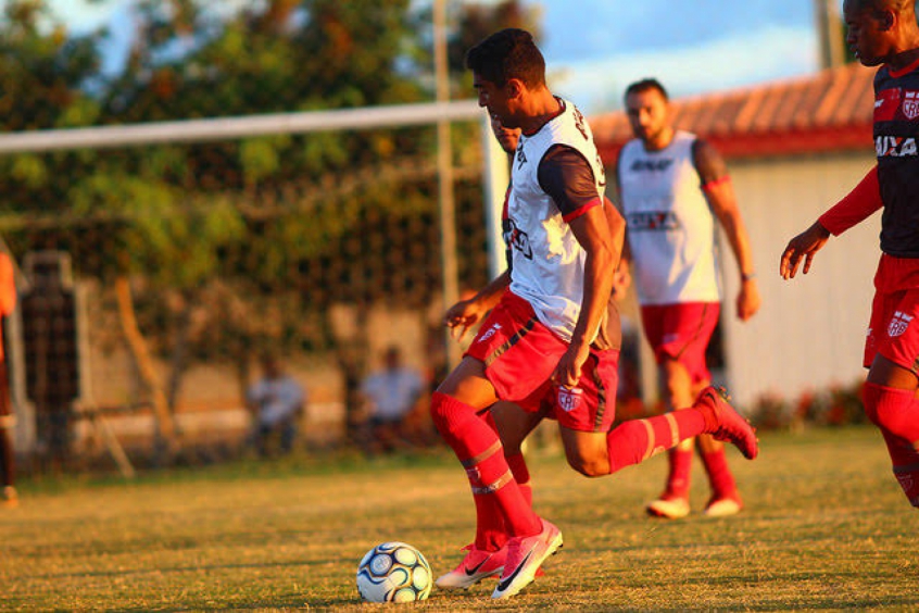 De olho em recuperação do CRB na temporada, Juninho Potiguar quer equipe ligada na sequência de 2018