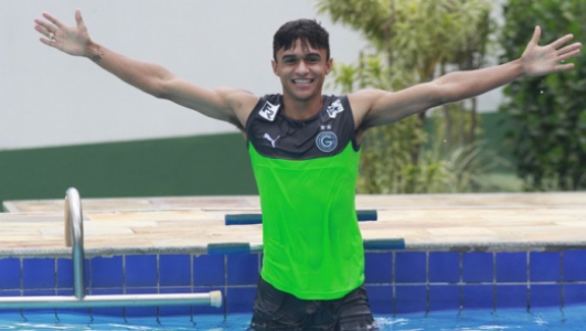Goiás vê acerto próximo, e Erik deve fechar por cinco anos com o Verdão