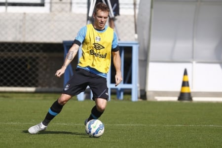 Moisés - Volante Grêmio (Foto: Lucas Uebel/Grêmio)