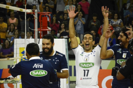 Libero Serginho é uma das armas do Sada Cruzeiro (Foto: Alexandre Arruda/CBV)