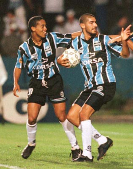 Ronaldinho e LOco no Grêmio (Foto: Agência RBS)
