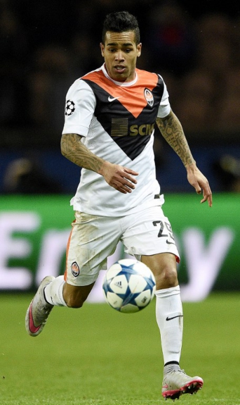 O atacante brasileiro Alex Teixeira foi o artilheiro do Ucraniano com 22 gols
