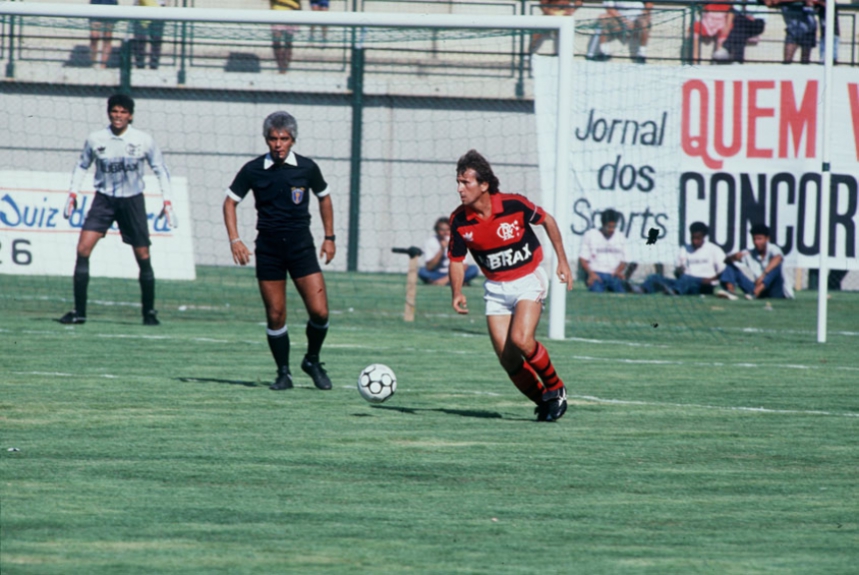 Flamengo 5x0 Fluminense - Mário Helênio, em Juiz de Fora (MG) - 1989, gol de falta de Zico