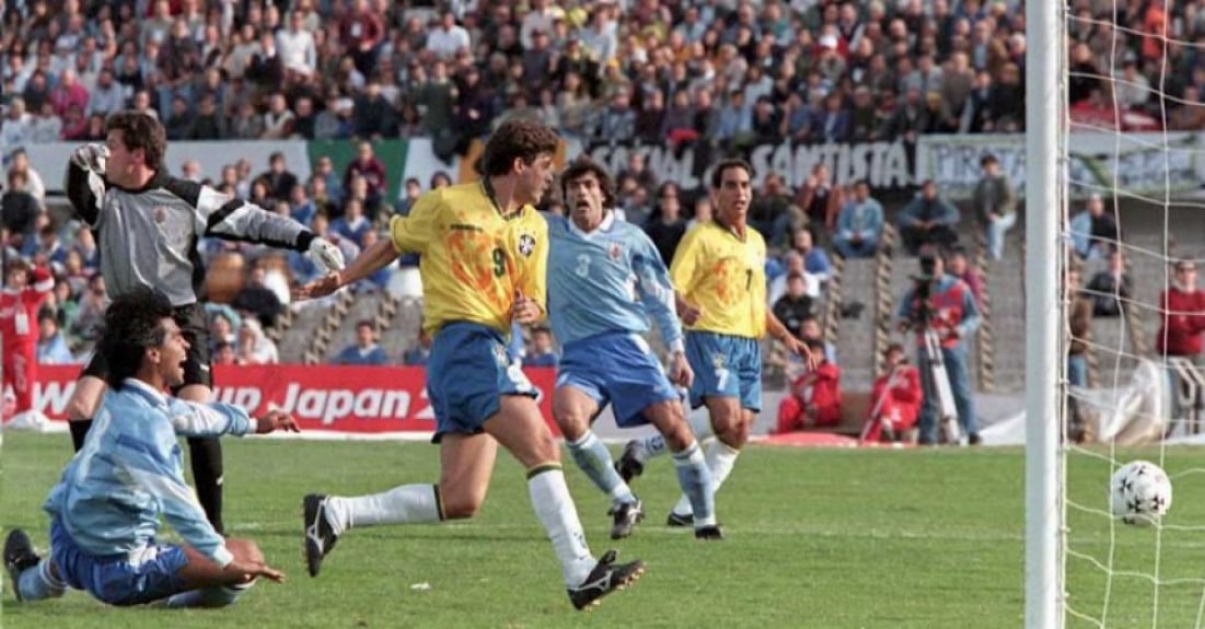 Segundo suas contas, o folclórico artilheiro Túlio Maravilha também chegou a marca dos mil gols