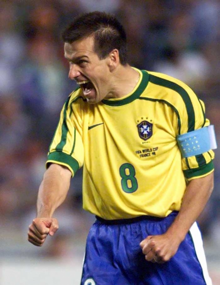 Dunga x Bebeto - Capitão da Seleção em 1998