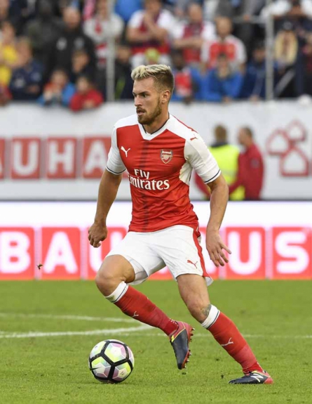 Ramsey, com lesão na coxa, retorna ainda este mês ao Arsenal