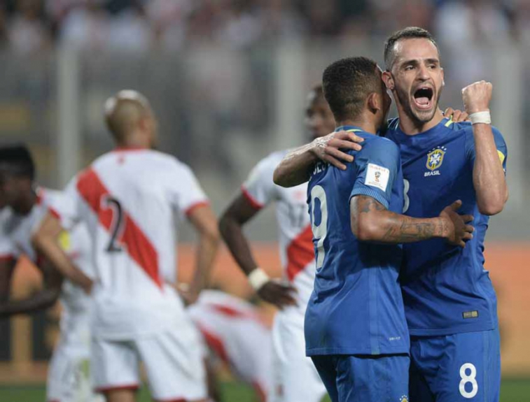 Peru x Brasil