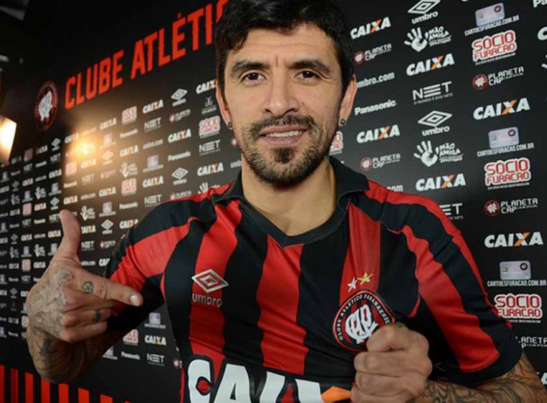 Lucho González jogará a Liberta pelo Furacão