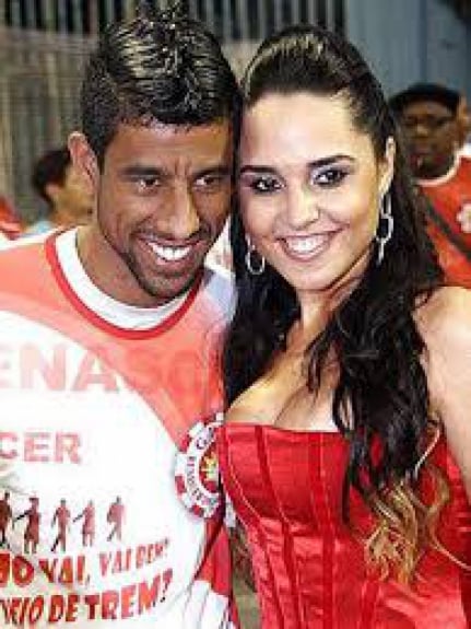 Perlla e Léo Moura