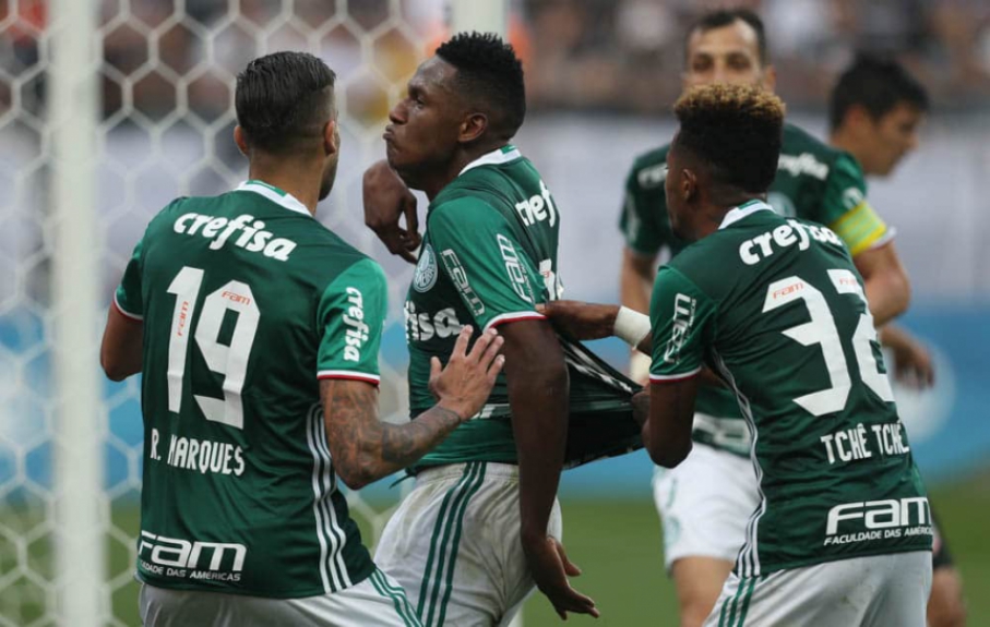 Mina dança para comemorar seu gol em Itaquera, em 2016