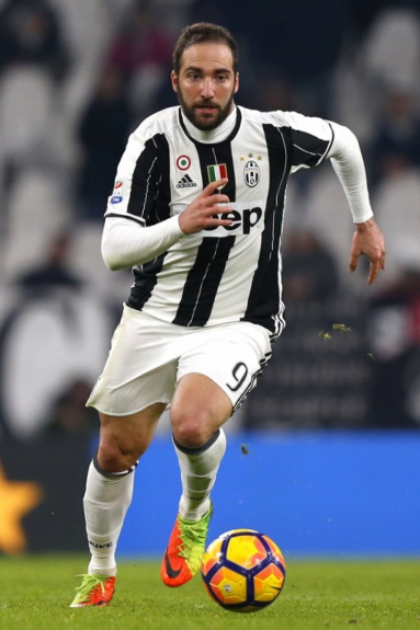 Porém, Higuaín também tem 19 gols pela Juventus e está na artilharia