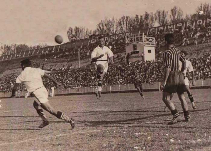 17/11/1935 - Corinthians 0 x 2 Santos