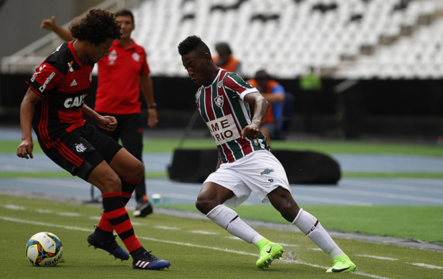 Léo Arão caneta