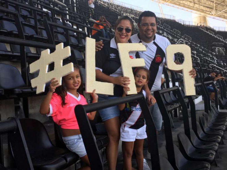 Torcida do Vasco no Engenhão