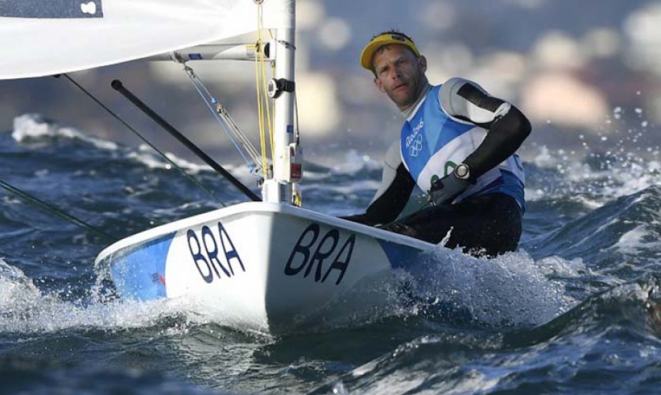 A vela sempre foi pródiga de talentos no Brasil. Robert Scheidt é bicampeão olímpico e 15 vezes campeão mundial de iatismo