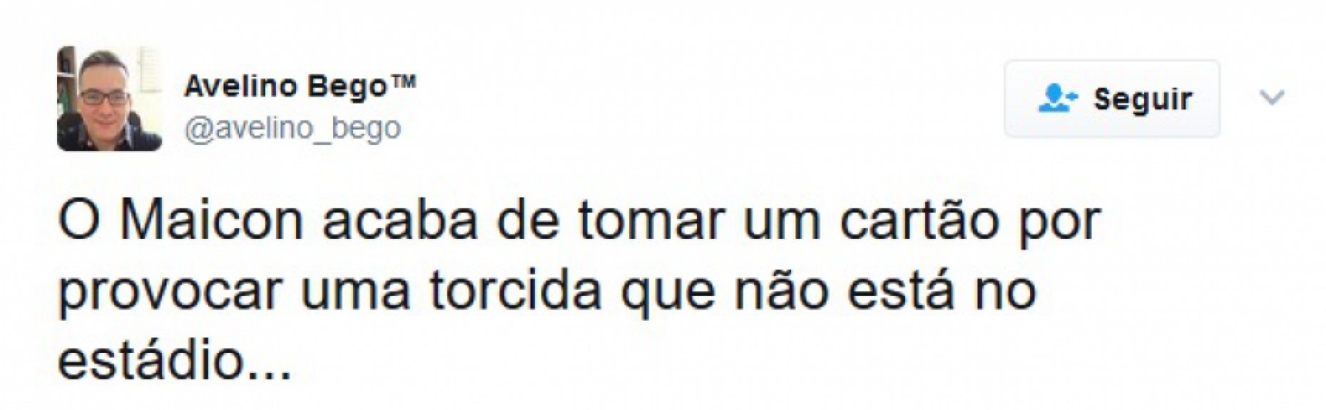 Maicon foi punido com amarelo após imitar uma galinha na comemoração do gol. Na web, internautas criticaram punição e comentaram sobre o gesto do zagueiro tricolor.