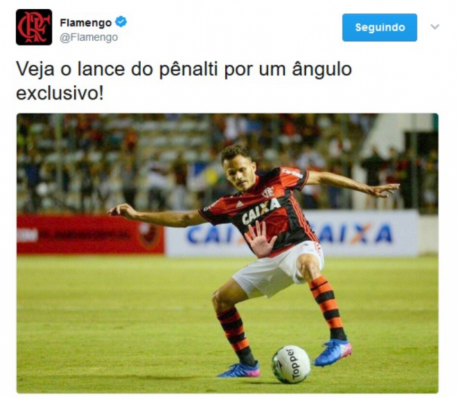 Flamengo usou as redes sociais para ironizar o pênalti assinalado pelo árbitro. Em montagem, Renê aparece com uma 'mão extra' na barriga