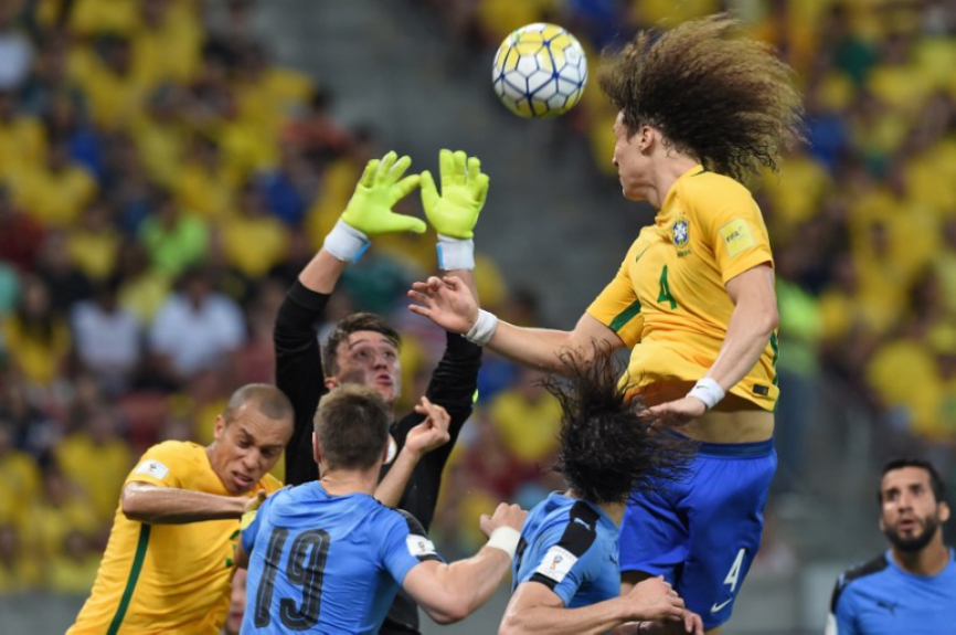 David Luiz - Brasil x Uruguai 2016