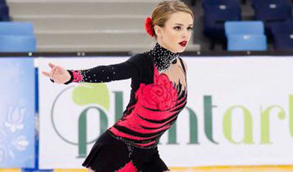 Patinadora brasileira Isadora Willians que competiu hoje no Mundial de patinação artística, na Finlândia