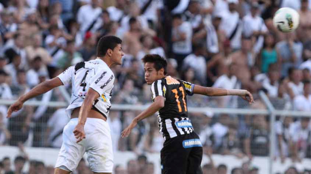 21/10/2012 – Santos 0 x 1 Ponte Preta – Campeonato Brasileiro – Moisés Lucarelli