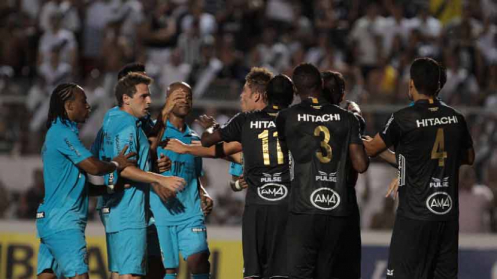 17/02/2013 – Santos 1 x 3 Ponte Preta – Campeonato Paulista – Moisés Lucarelli