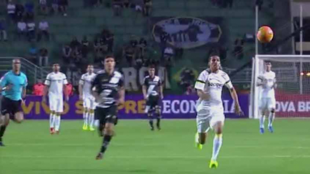 12/10/2013 – Santos 2 x 1 Ponte Preta – Campeonato Brasileiro – Pacaembu