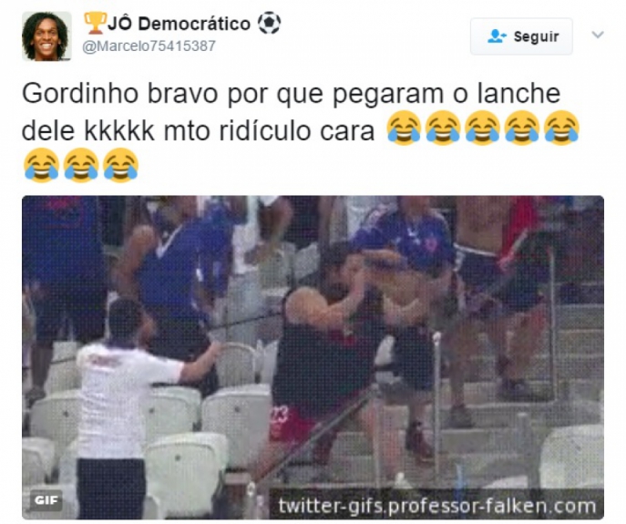 Torcedor da La U chamou corintianos para briga e viralizou na web