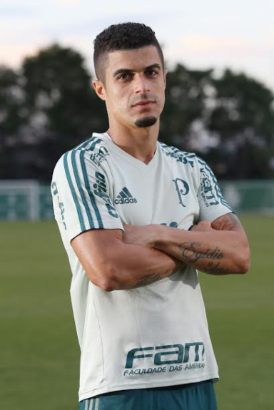 Egídio está com 30 anos