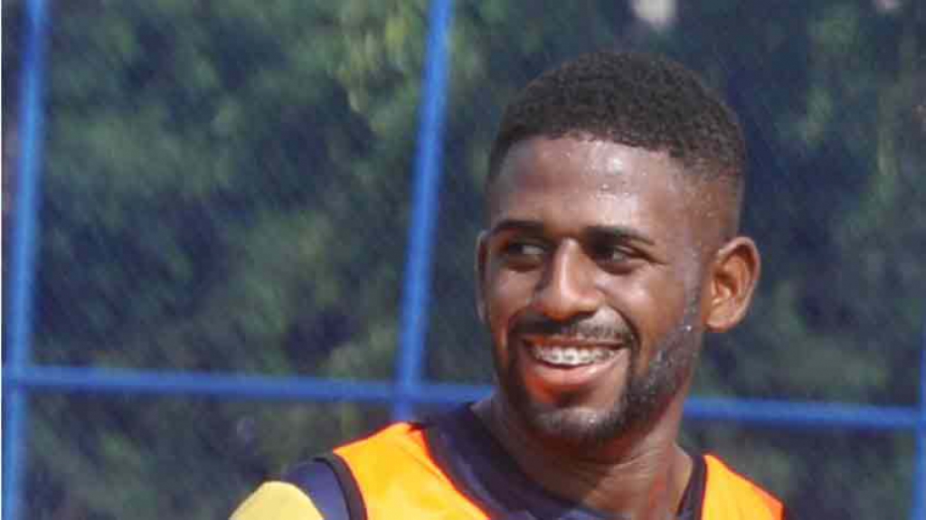 Ruan (Madureira) - Lateral-direito